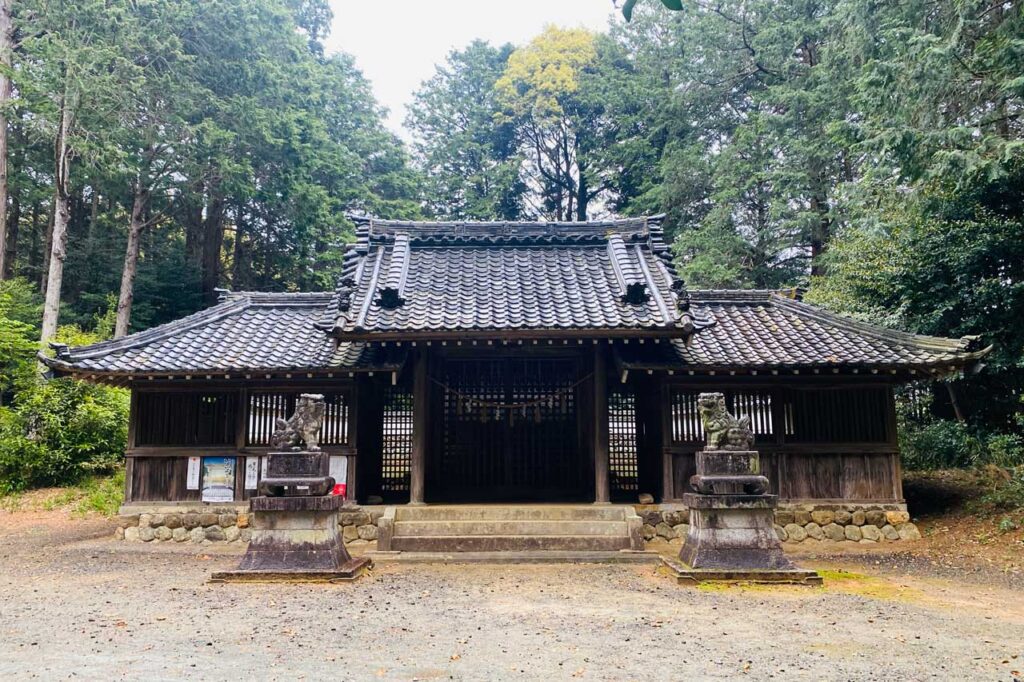 豊川市上長山町の素盞嗚神社。江戸時代、津島神社の影響でこの地方に多く生まれた牛頭天王(現在は素盞嗚)を祀った神社の1つ