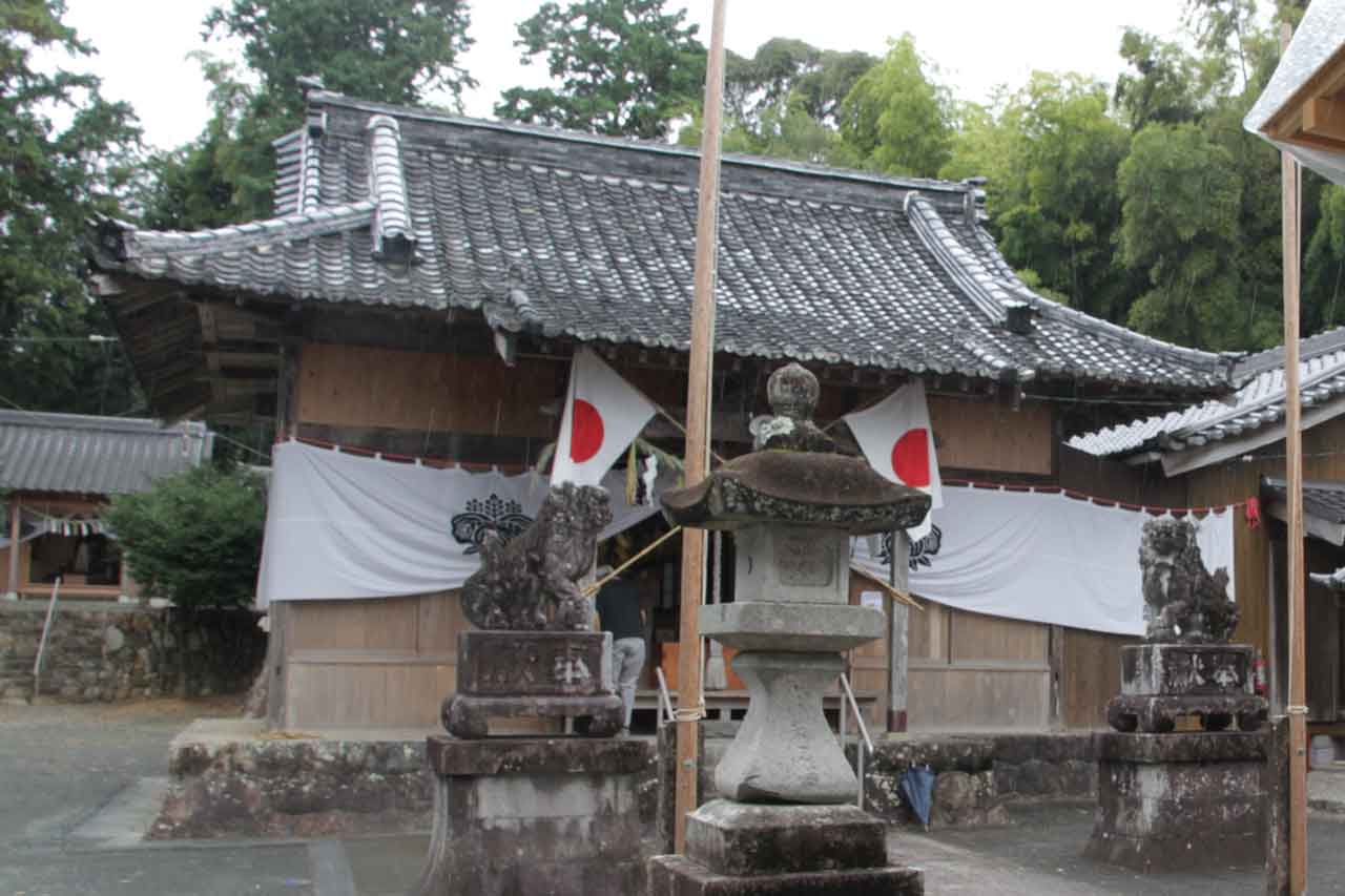 熱田一之宮神社拝殿