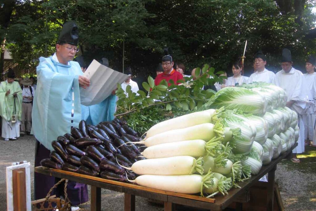 萱津神社は別名「漬物神社」。毎年夏にはまつりが執り行われる(愛知県の観光サイトより)