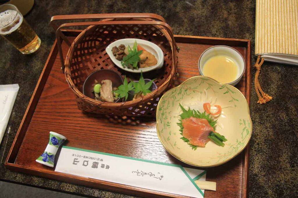 ニジマスの洗いと前菜